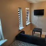 Kinds Of Rent In The Center Гостевой дом *