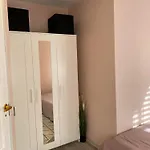 Kinds Of Rent In The Center Гостевой дом *