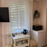 Kinds Of Rent In The Center *