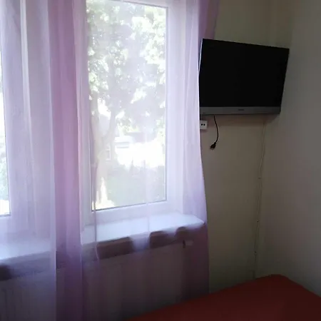 Kinds Of Rent In The Center *