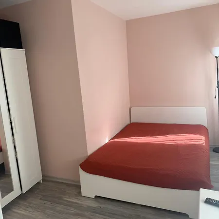 Гостьовий будинок Kinds Of Rent In The Center